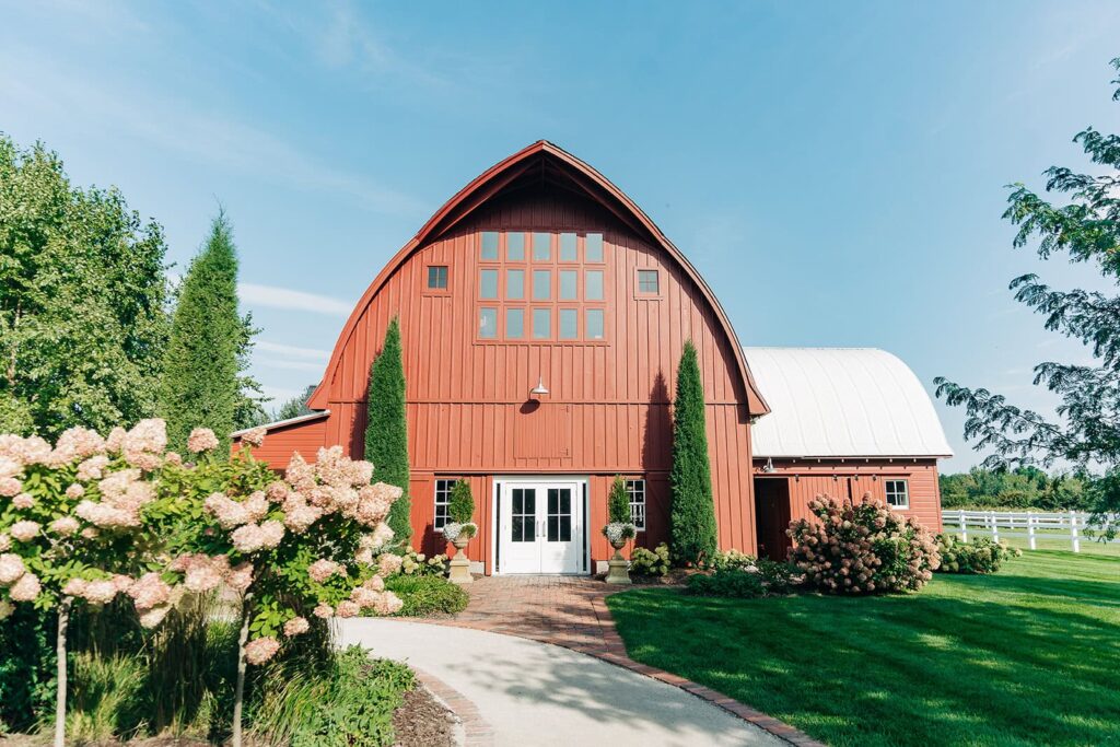 redeemed farm barn wedding venue