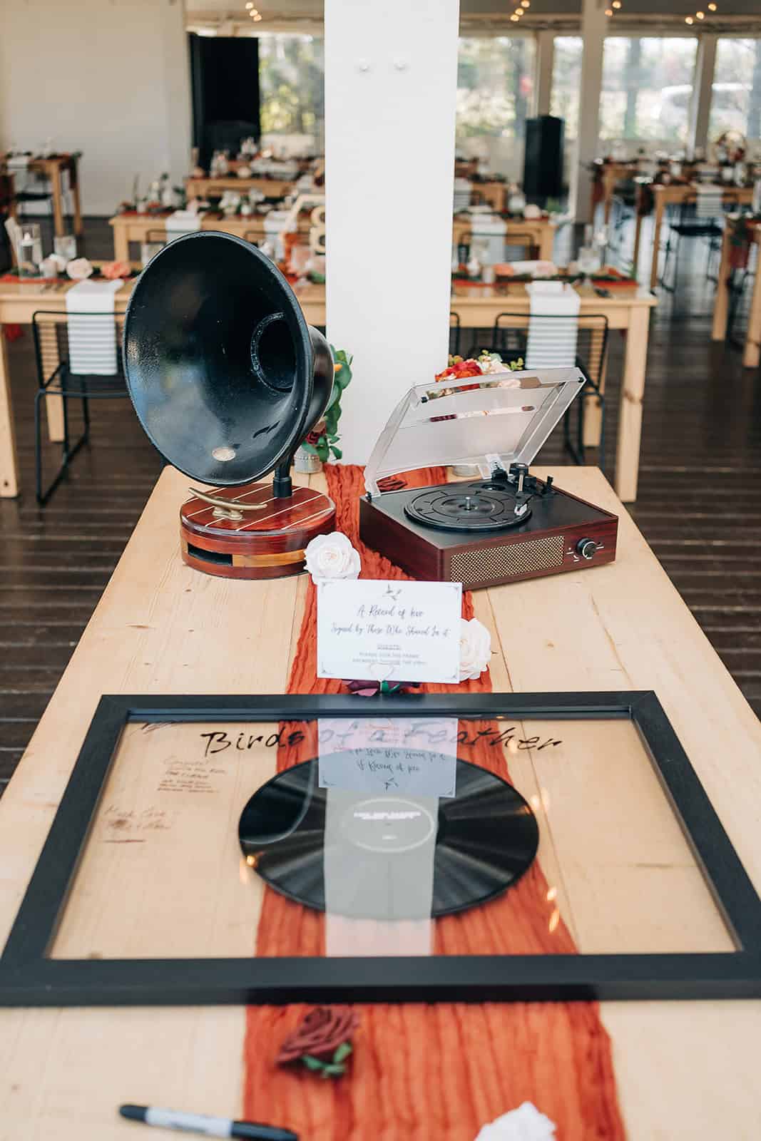 Modern farmhouse wedding venue reception décor in mn